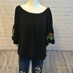 Black floral sleeve top